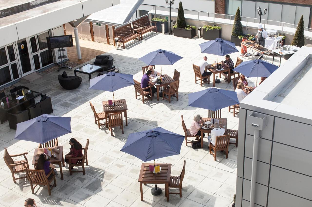 Grange Bracknell Hotel Exterior photo
