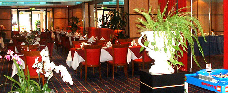 Grange Bracknell Hotel Exterior photo