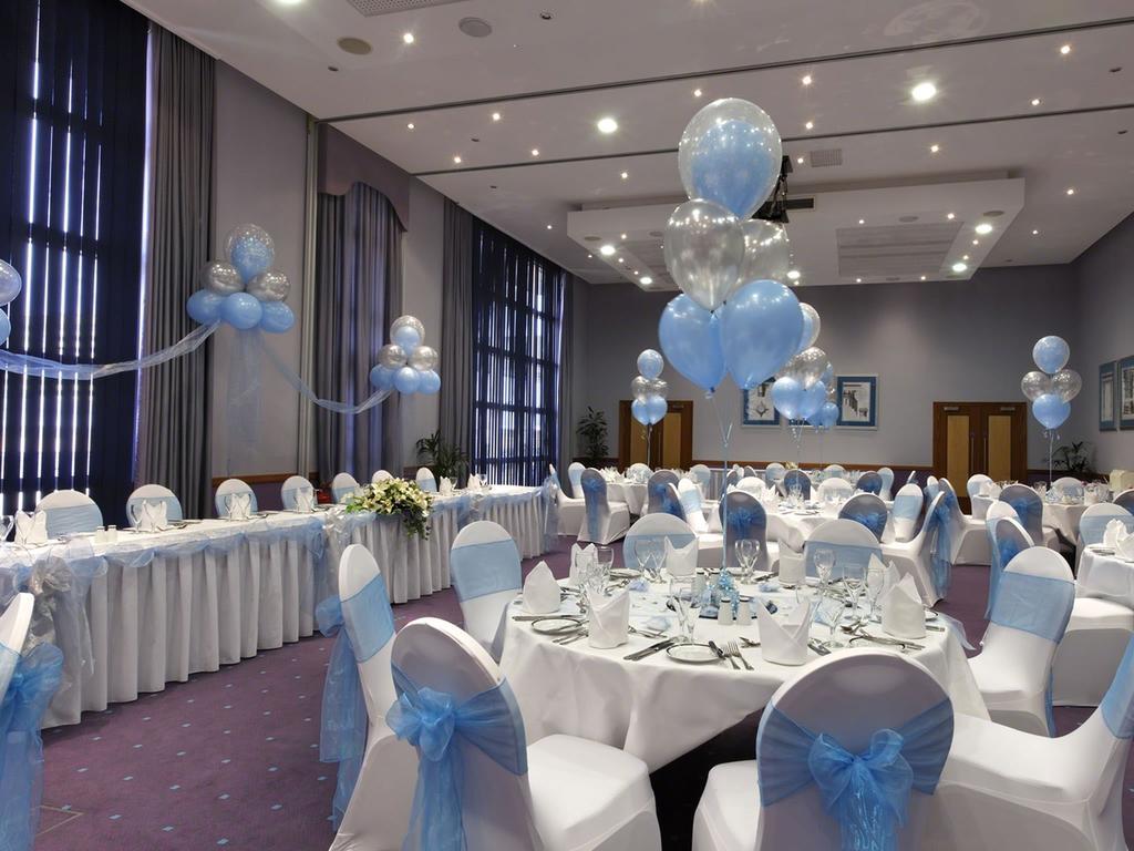 Grange Bracknell Hotel Exterior photo